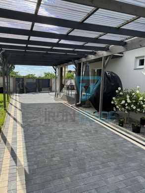 Купить Волнистый поликарбонат SUNTUF BH BeeHive 2,8 мм Grey 1045x8000 мм