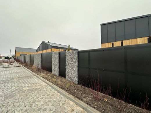 Купить Монолитный матовый поликарбонат Серый графит PALSUN 6 мм Solar Grey 2050x6100 мм